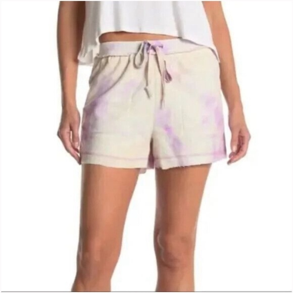 NWT Kirious Los Angeles Women's Size Small Tie Dye Fleece Sweat shorts - Picture 1 of 5